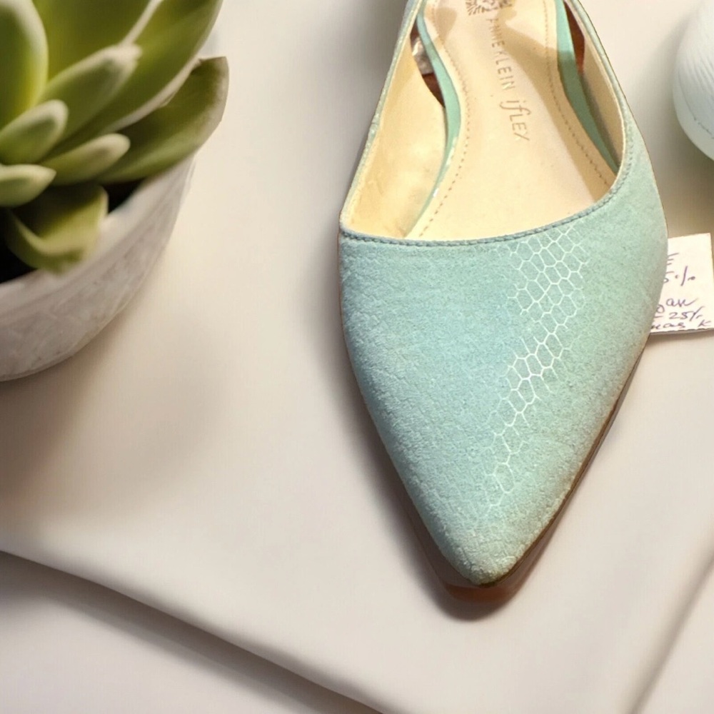 Anne Klein Mint Green Pointed Toe Slingback Heels - Picture 13 of 16
